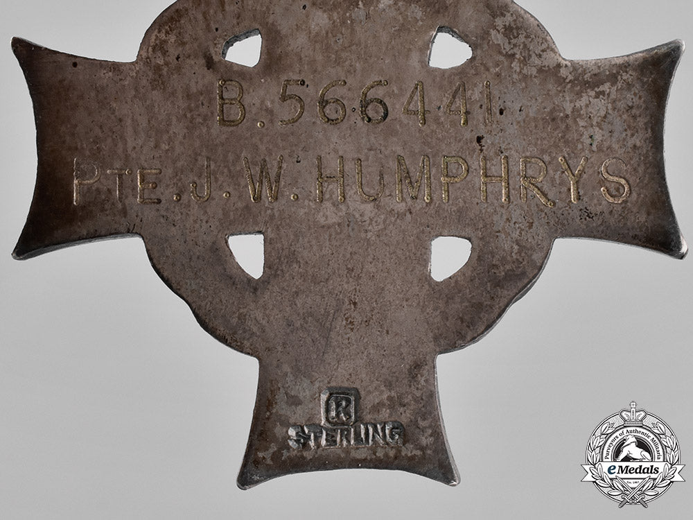 canada._a_memorial_cross_to_pte_john_wesley_humphrys,_casc_m181_3067_1