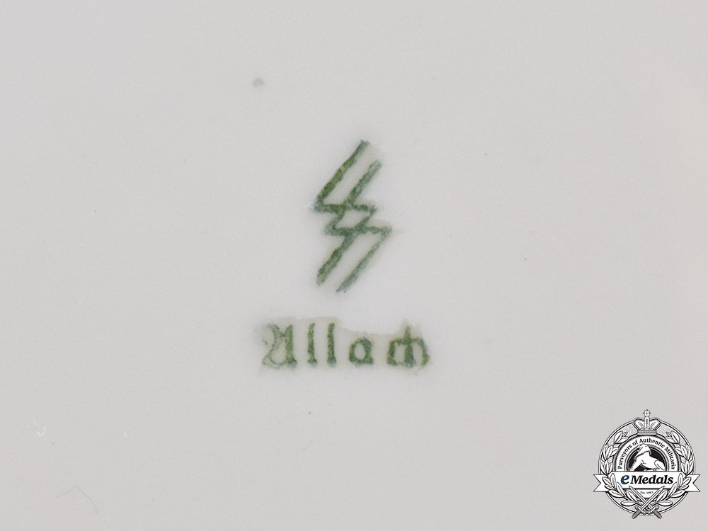 germany,_nsdap._a_large_allach_serving_plate_for_the_führer_m181_3855_1_1_1