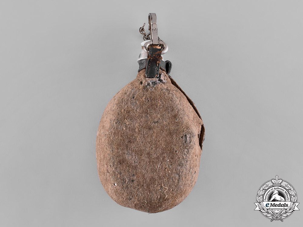 germany,_hj._a_canteen_with_matching_bread-_bag_m181_4395