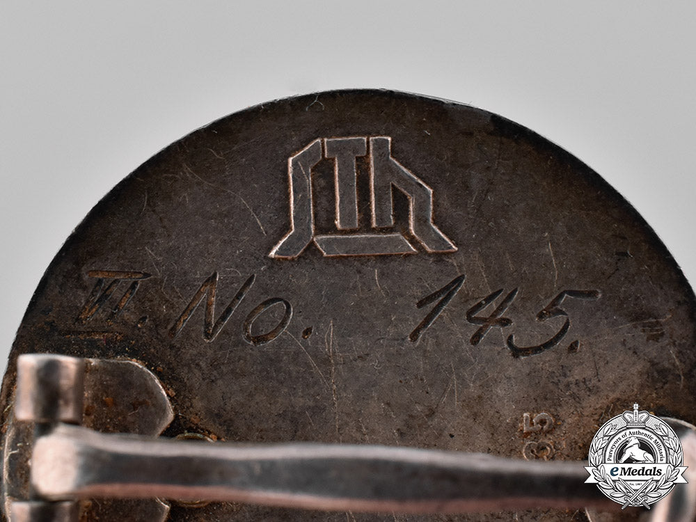 germany,_weimar._a1923_stahlhelm_members’s_badge_m181_4927