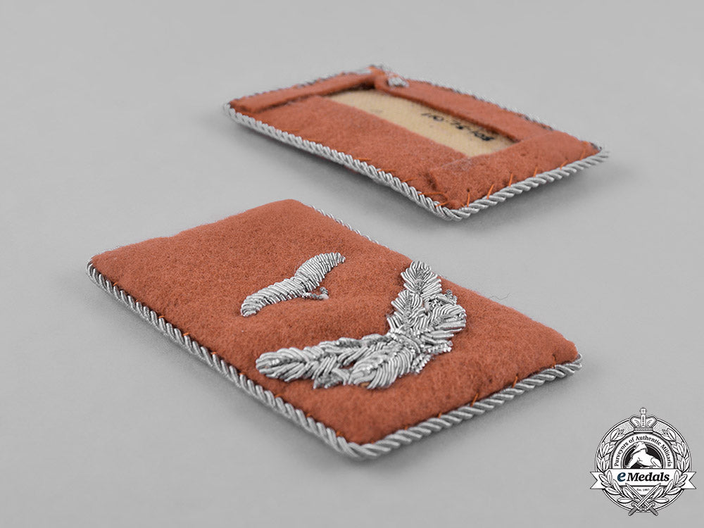 germany,_luftwaffe._a_set_of_lieutenant_rank_air_communication_corps_collar_tabs_m181_4994