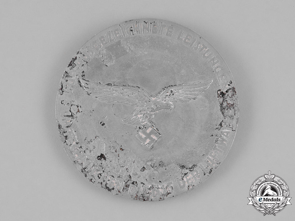 germany,_luftwaffe._a_table_medal_for_exemplary_technical_services_in_the_luftwaffe_m181_7153_1_1