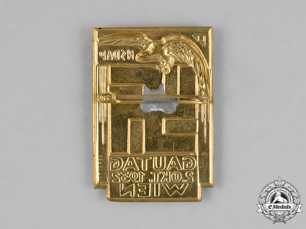 austria._a1932_vienna_regional_council_day_badge_m181_7306