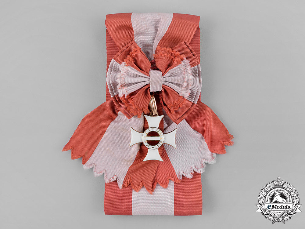 austria,_empire._a_rare_military_order_of_maria_theresia_in_gold,_grand_cross,_c.1880_m181_8173_1