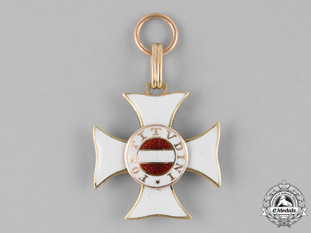austria,_imperial._a_military_order_of_maria_theresia_in_gold,_knight,_c.1930_m181_8179_1_1_1_1_1