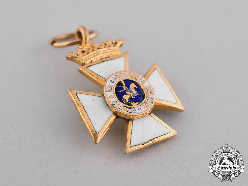 spain,_franco’s_period._a_miniature_order_of_st._hermenegild,_knight_c.1950_m181_8822