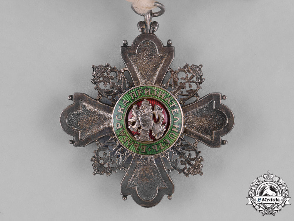 bulgaria,_kingdom._a_red_cross_order_for_incentive_to_humanity,_iii_class_for_ladies_m181_8918