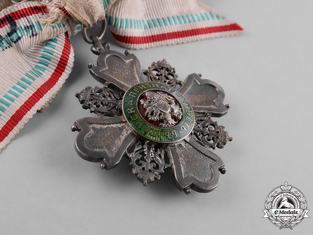 bulgaria,_kingdom._a_red_cross_order_for_incentive_to_humanity,_iii_class_for_ladies_m181_8920