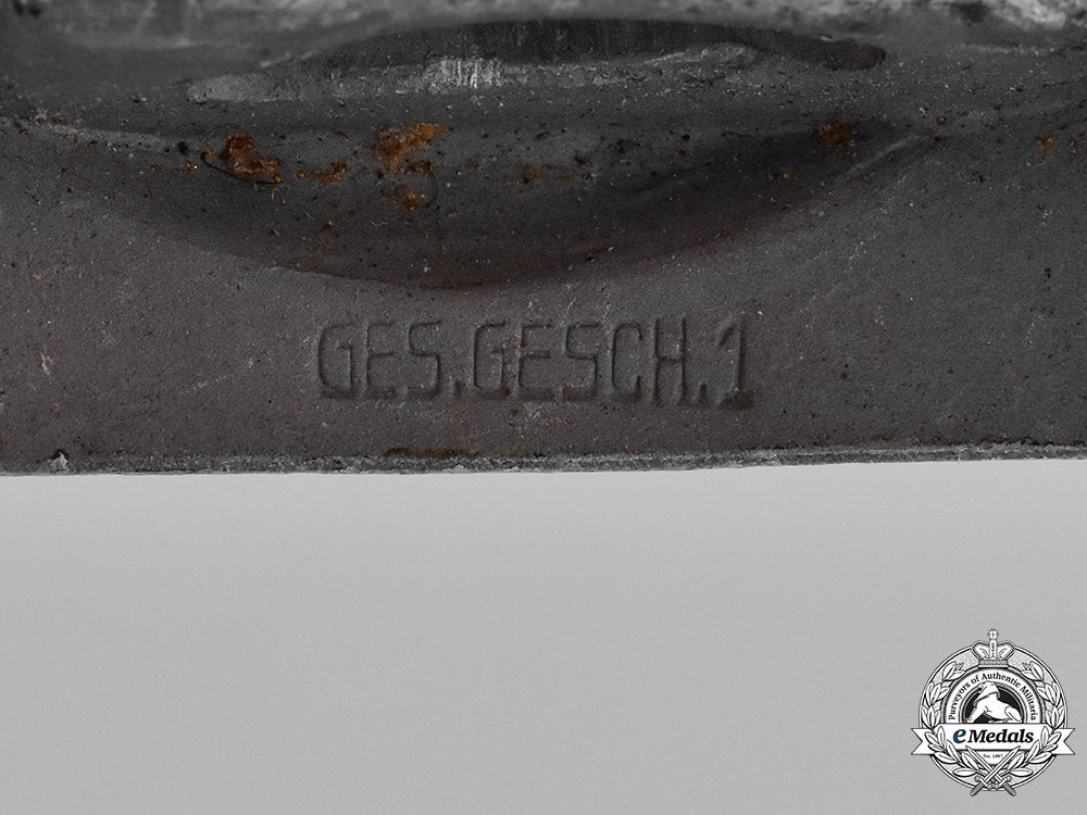 germany,_drk._a1938_enlisted_pattern_german_red_cross_belt_buckle_m181_9300