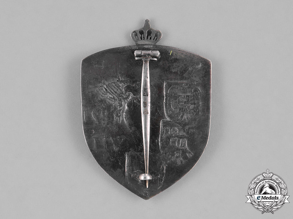 romania,_kingdom._an_officer’s_regiment_badge_for_the82_nd_infantry_regiment_by_heinrich_weiss,_c.1930_s_m181_9687_1