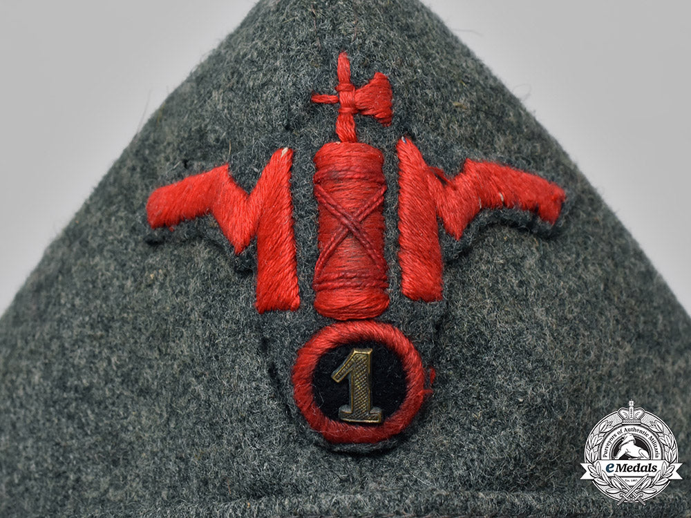 italy,_guardia_nazionale_repubblicana._a_field_cap,_c.1944_m181_9909_1_1_1_1