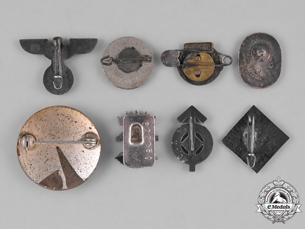 germany,_third_reich._a_group_of_second_war_period_day_badges_m182_0150