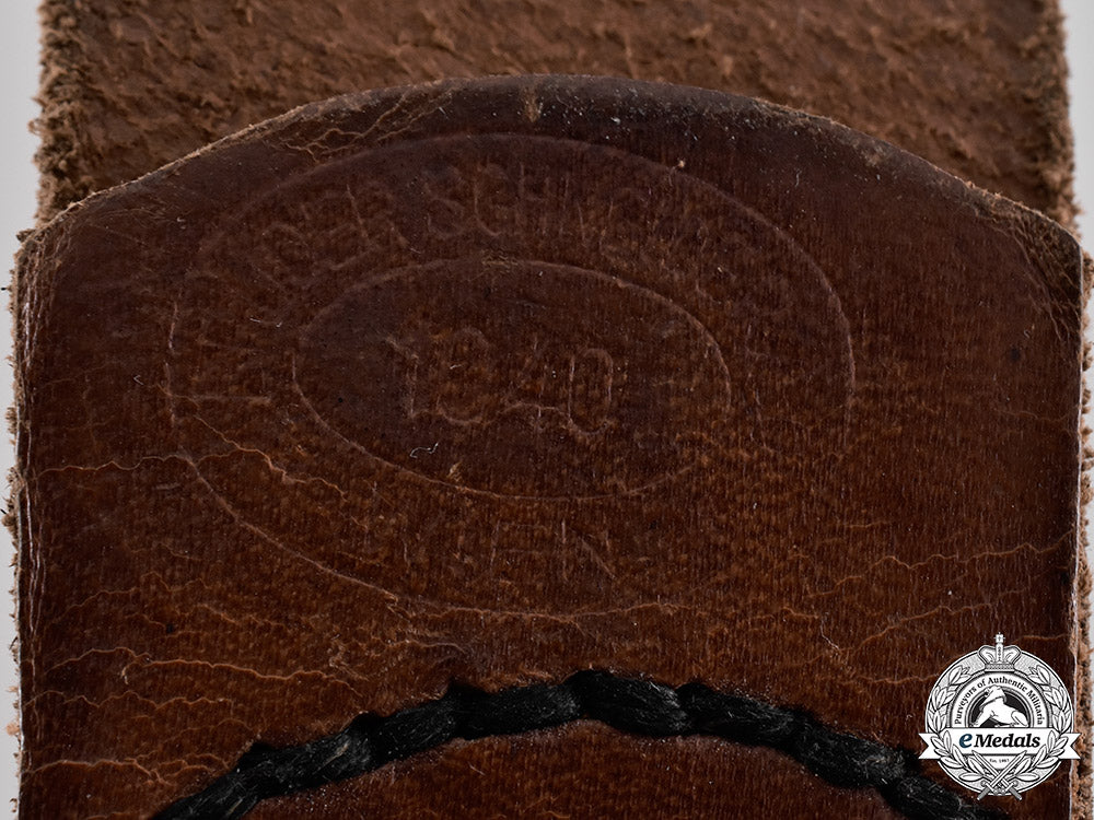 germany,_heer._an_army_em/_nco_belt_buckle_by_brüder_schneider,_c.1940_m182_0409