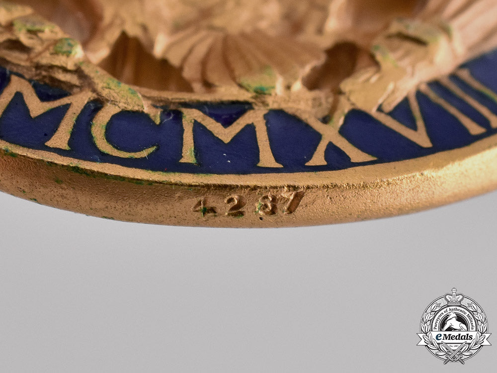 united_states._a_distinguished_service_medal,_to_brigadier_general_hugh_b._hester_m182_0552