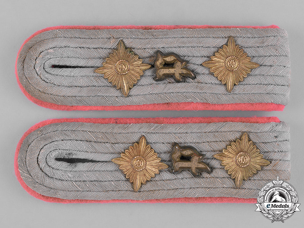germany,_heer._a_pair_of_heer(_army)_panzer_shoulder_boards_m182_2058
