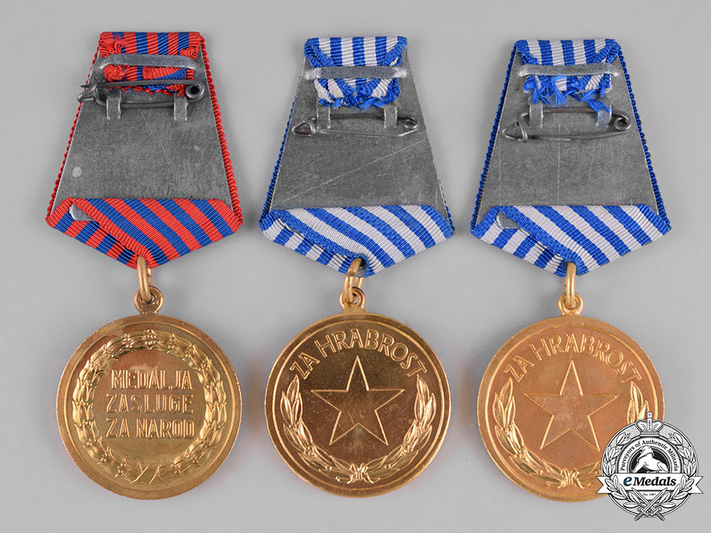 international._a_lot_of_seven_awards_m182_2190