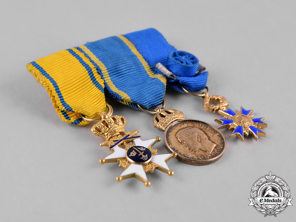 sweden,_kingdom._a_fine_order_of_the_sword_miniature_group_in_gold,_c.1975_m182_2791_1