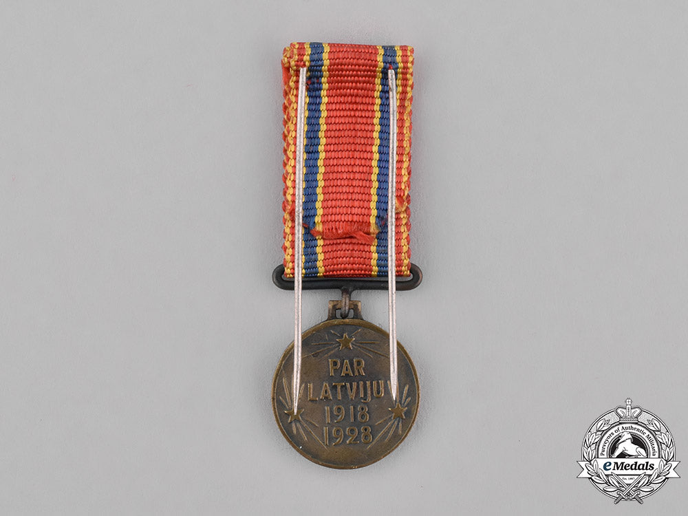 latvia,_republic._a_miniature_medal_for_the10_th_anniversary_of_the_liberation_war,_c.1940_m182_2954