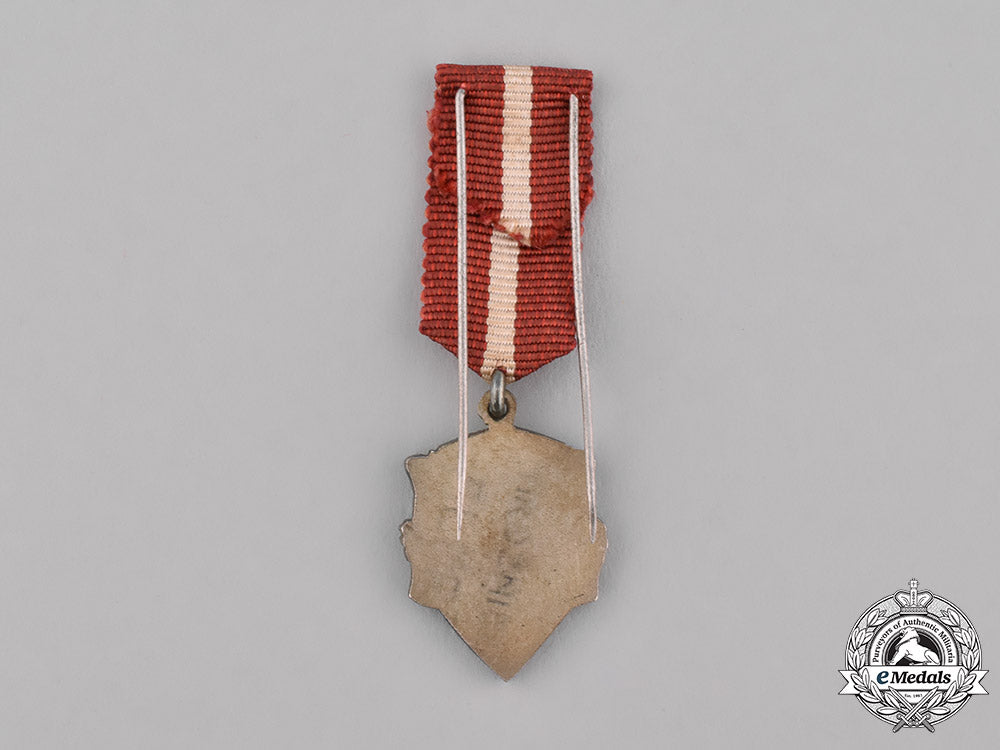 latvia,_republic._a_miniature_liberation_war_medal,_c.1925_m182_2956