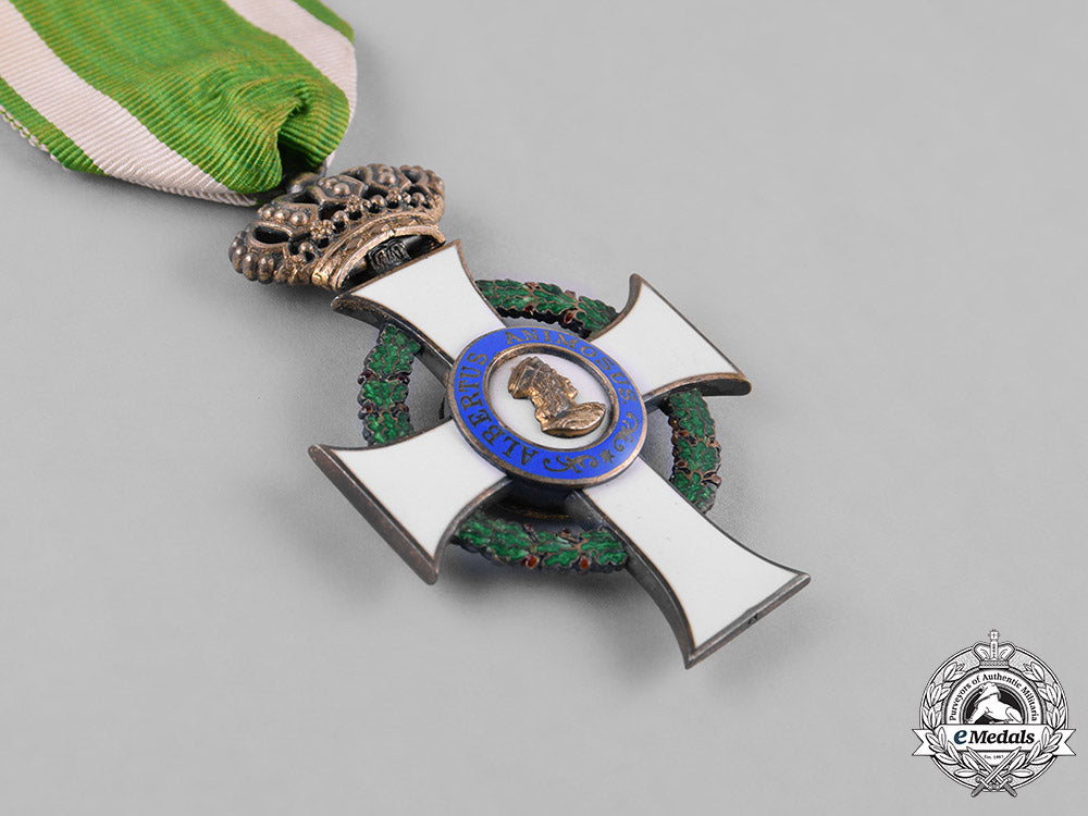 saxony,_kingdom._an_albert_order,_i_class_knight_with_crown,_by_scharffenberg,_c.1900_m182_3430