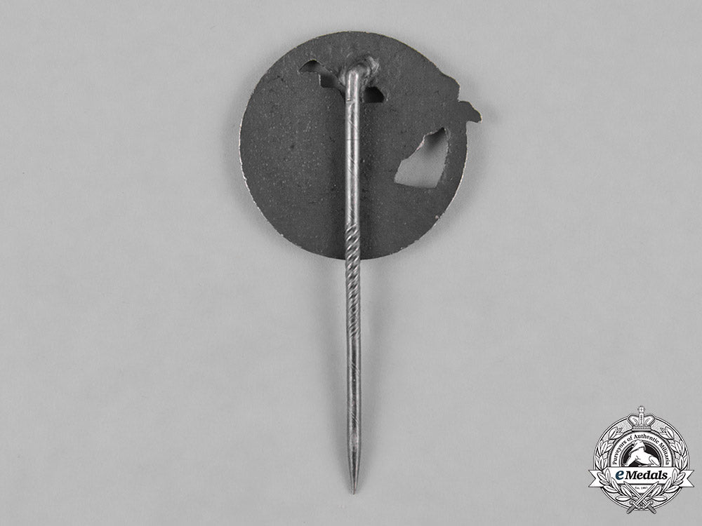 germany,_kriegsmarine._a_blockade_runner_badge_miniature_pin_m182_4088