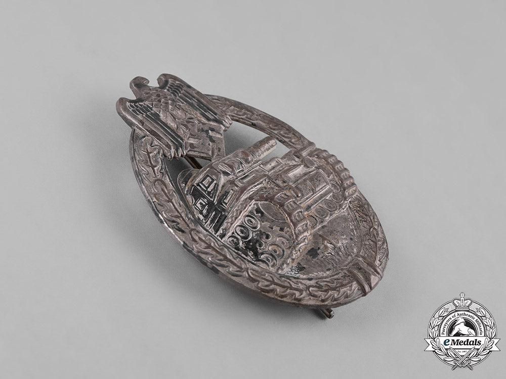 germany,_wehrmacht._an_early_panzer_assault_badge,_silver_grade,_by_mayer_m182_5400