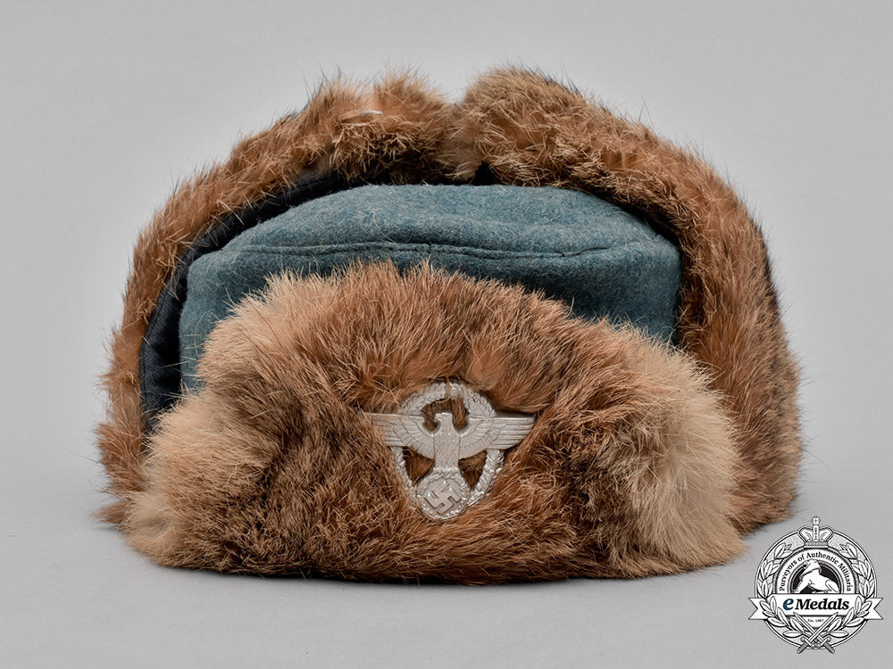 germany,_ordnungspolizei._a_police_winter_fur_cap,_c.1944_m182_6316