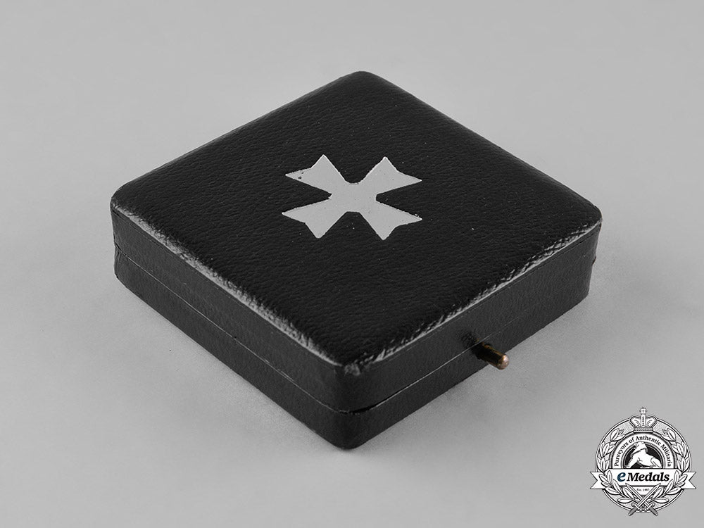 germany,_wehrmacht._a_cased_war_merit_cross,_i_class,1957_reissue_m182_6804