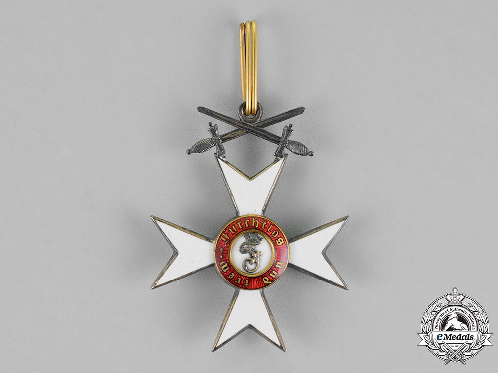 württemberg,_kingdom._an_order_of_the_crown,_knight’s_cross_with_swords,_c.1915_m18_4471