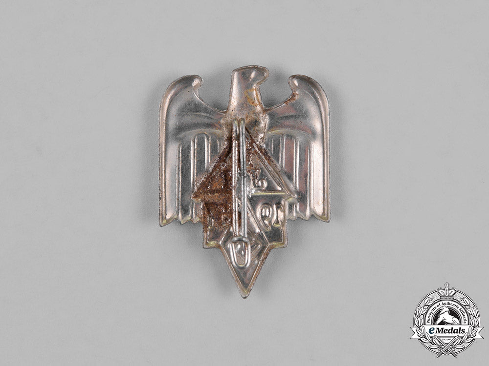 germany._a_lot_of_badges&_awards_m18_5727