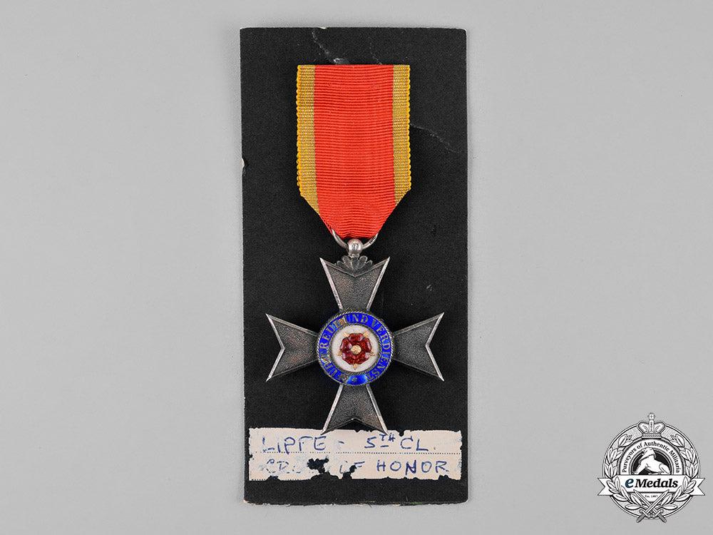 lippe,_principality._a_leopold_order_honour_cross,_fourth_class,_c.1917_m18_6737_1_1_2_1_1_1_1_1_1_1