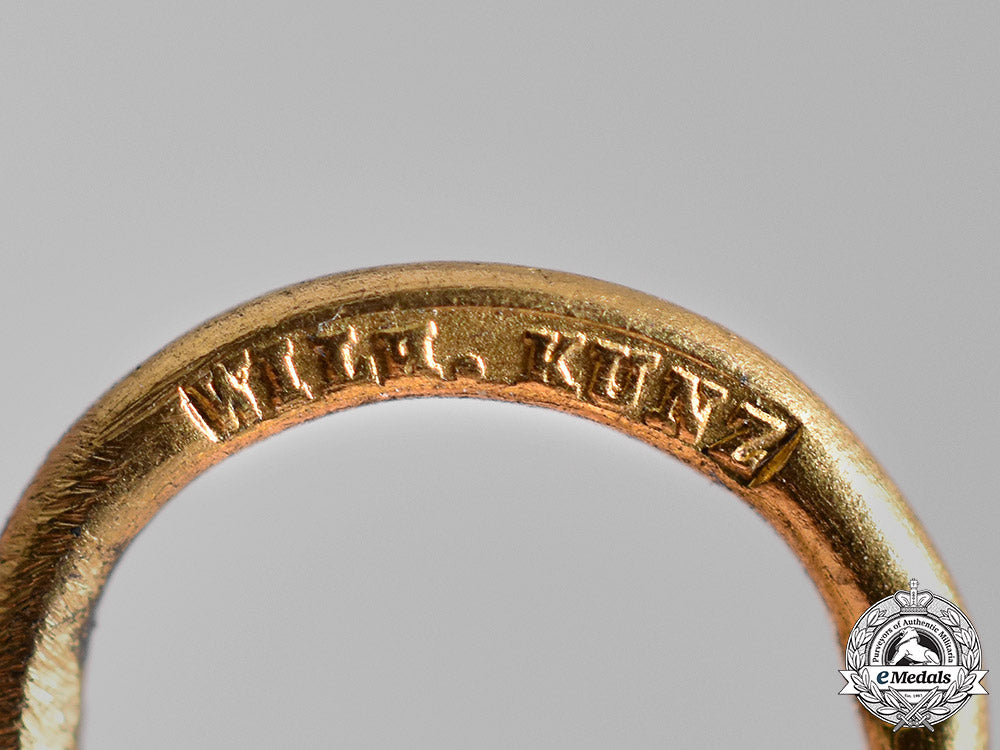 austria,_empire._a_golden_cross_of_merit,_second_class,_by_wilhelm_kunz,_c.1870_m18_6872_1_1