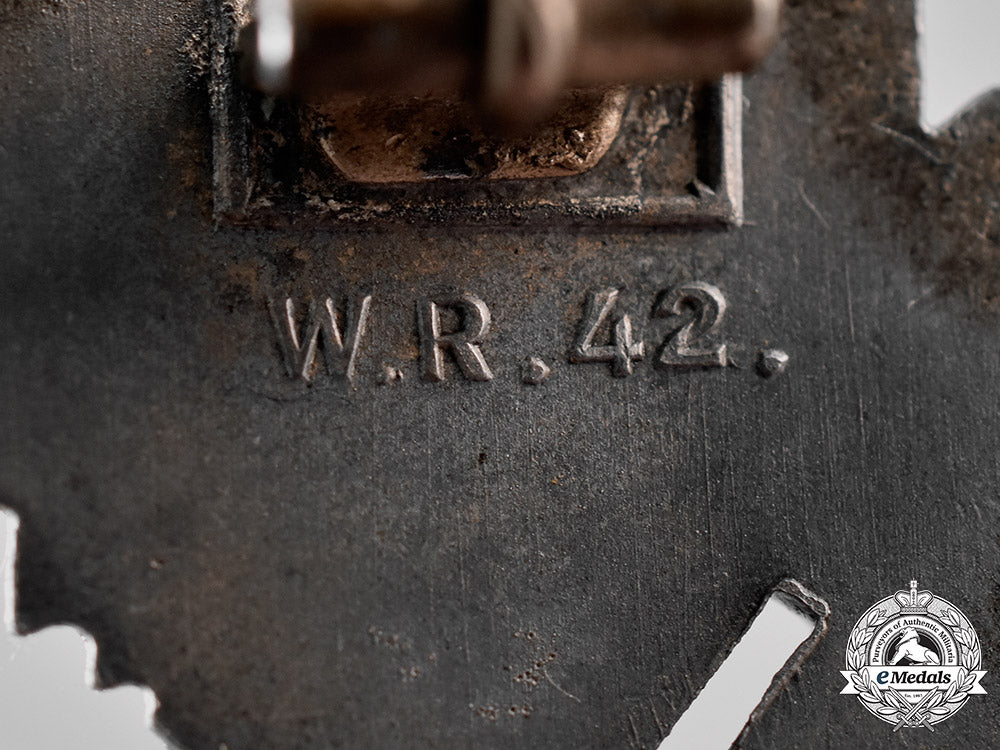 germany,_wehrmacht._an_infantry_assault_badge,_by_werner_redo_m18_7406