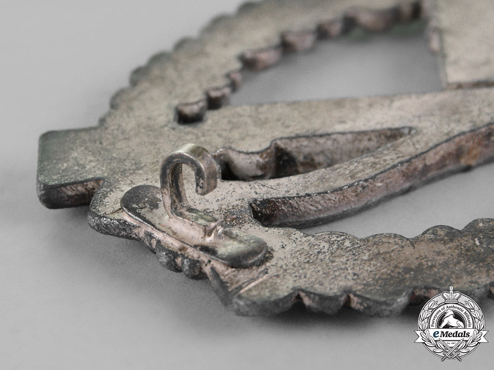 germany,_wehrmacht._an_infantry_assault_badge,_by_an_unknown_maker_m18_7427