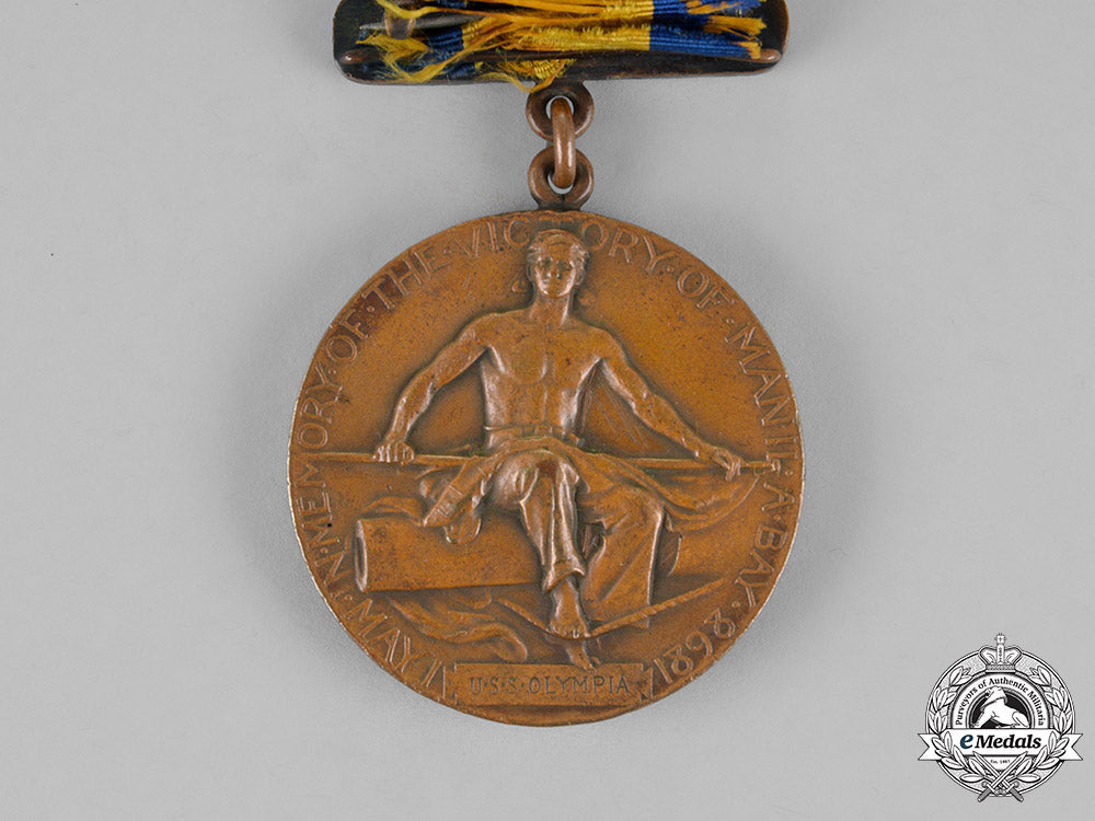 united_states._a_tiffany-_made_manila_bay_medal(_dewey_medal)_to_apprentice_i_class_kelley,_uss_olympia,_usn_m18_7480