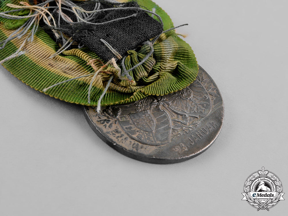 sachse-_coburg-_gotha._a_medal_for_the_silver_wedding_anniversary_of_duke_alfred_m18_8114