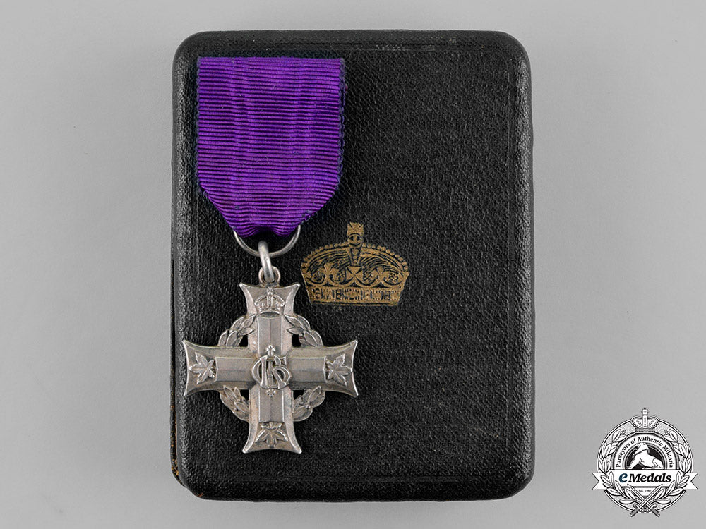 canada._a_memorial_cross,21_st_infantry_battalion,_killed_in_action_near_courcelette_m18_8206