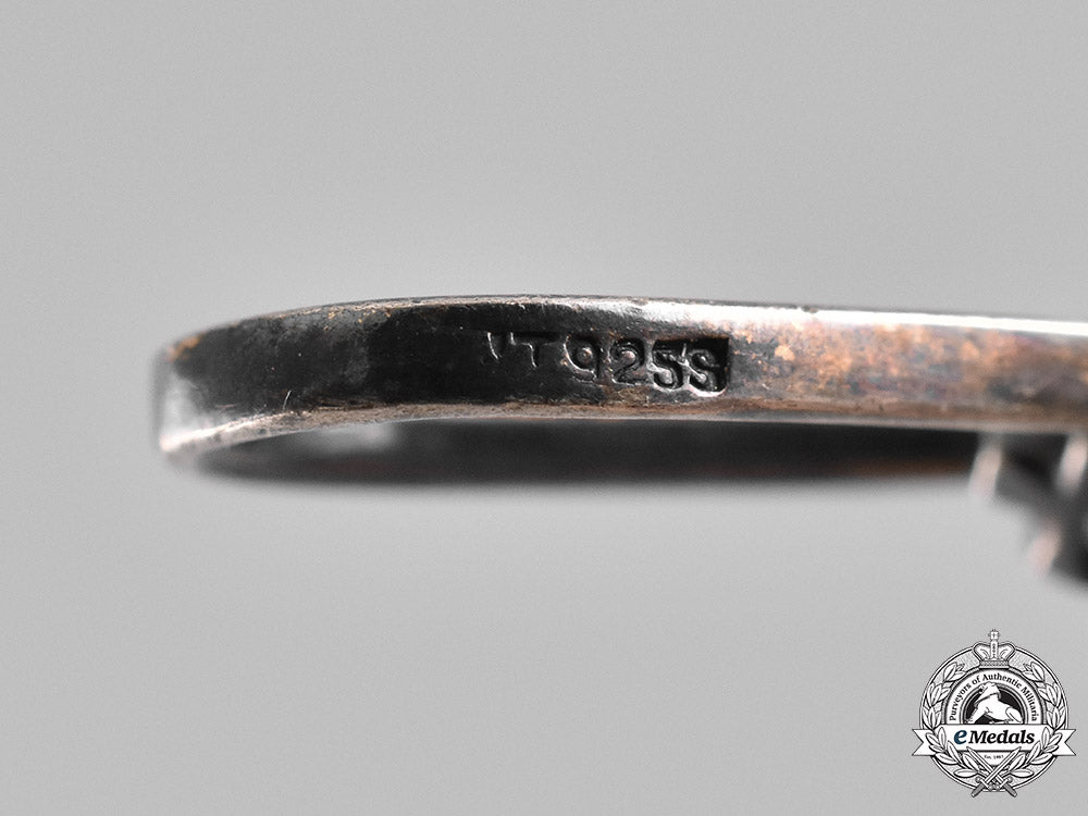 norway,_kingdom._a_royal_order_of_saint_olaf,_grand_cross,_by_j.tostrup,_c.1940_m18_9581_1_1_1_1_2_1_1