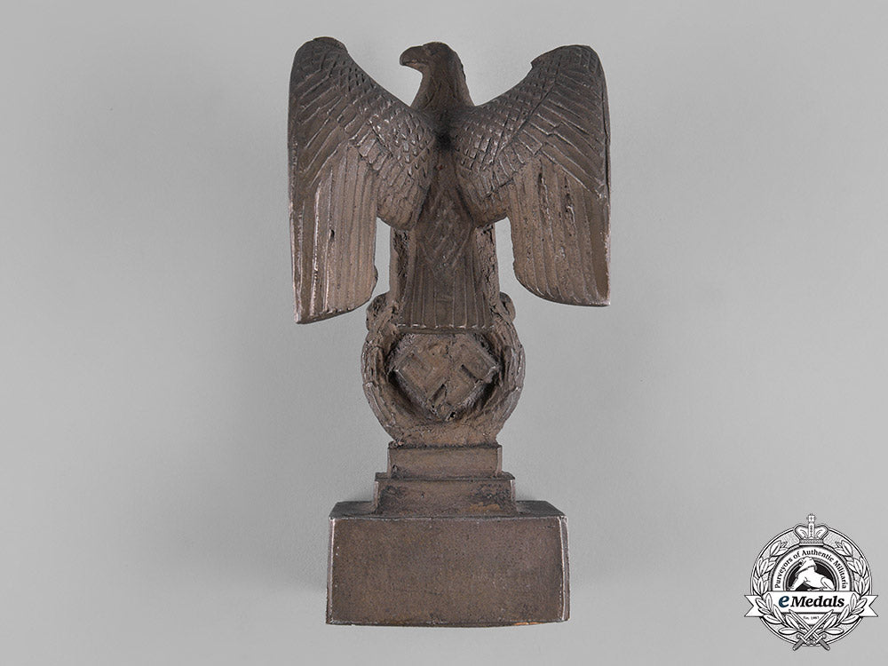 germany,_nsdap._a_german_national_eagle_statue,_party_member_karl_waidhas_m19_0477