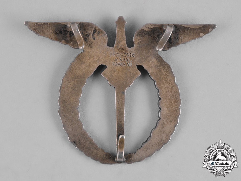 czechoslovakia,_republic._an_air_force_pilot_badge,_by_provaznik,_c.1942_m19_0502
