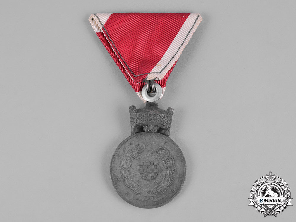 croatia,_republic._an_order_of_king_zvonimir's_crown,_merit_medal,_c.1942_m19_0628_1_1_1