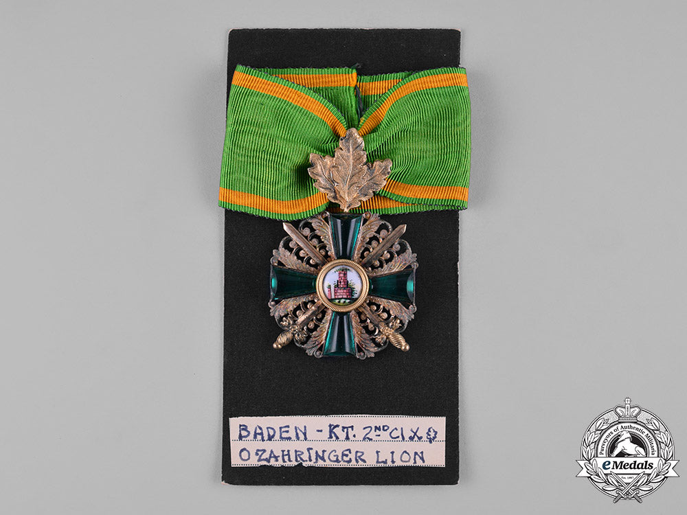baden,_duchy._an_order_of_the_zähringer_lion,_ii_class_knight,_with_oak_leaves_and_swords,_c.1915_m19_0783_1_1