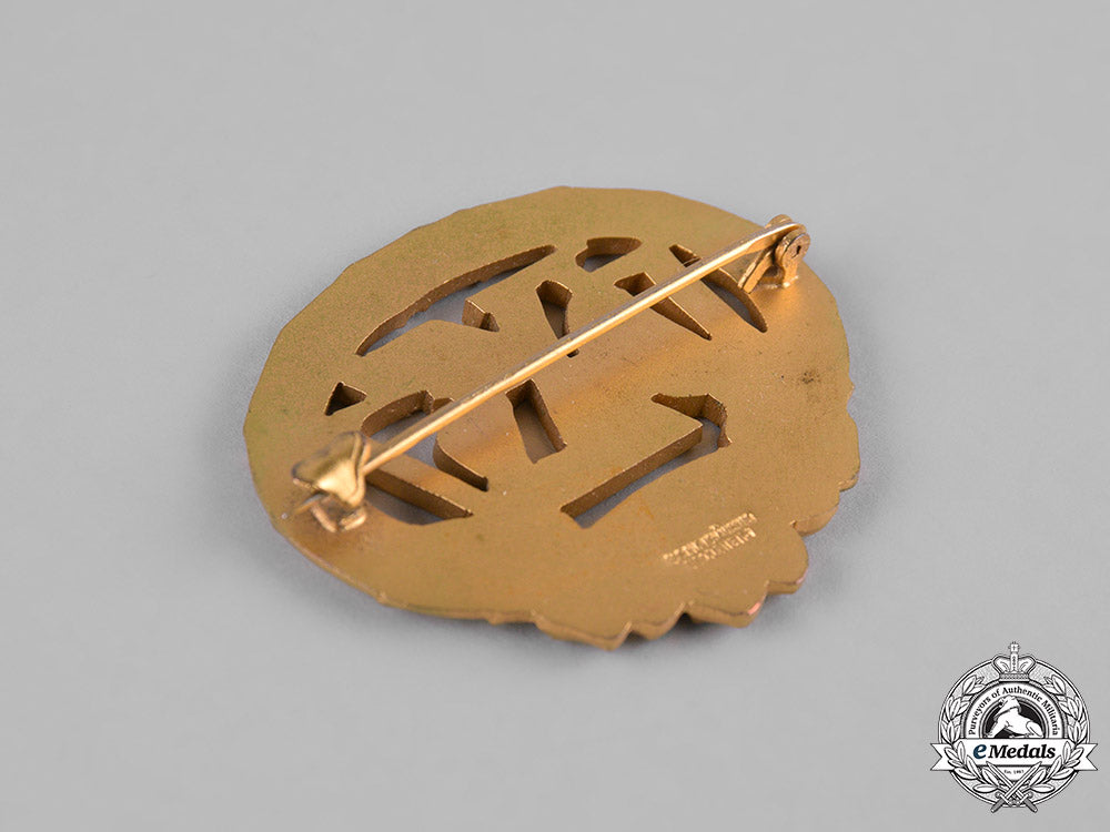 germany,_republic._a_heavy_athletic_sports_association(_dasv)_golden_sports_badge,_by_eugen_schmidhäussler_m19_10288_1