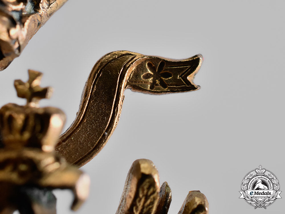 austria,_imperial._an_order_of_the_iron_crown,_iii_class,_with_lower_grade_war_decoration(_rothe_copy)_m19_10327