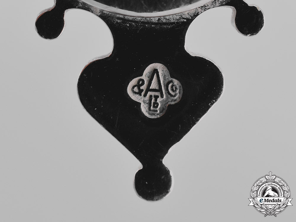 oman,_monarchy._an_order_of_oman_in_white_gold,_miniature_grand_cross,_by_asprey&_co.,_c.1978_m19_11523
