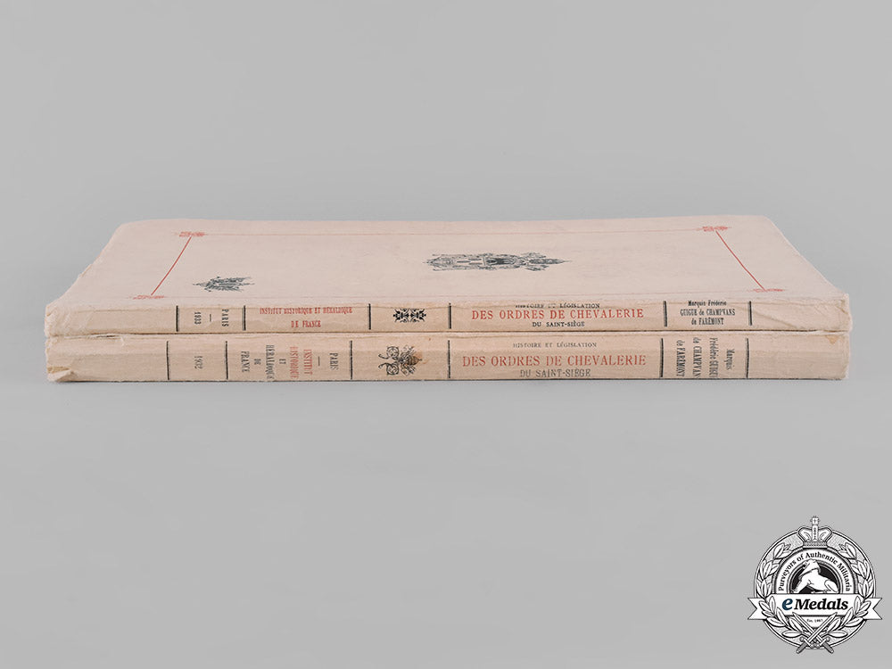 france._histoire_et_législation_des_ordres_de_chevalerie,_volumes1_and2,_by_frédéric_guigue_de_champvans,1932/1933_m19_11588