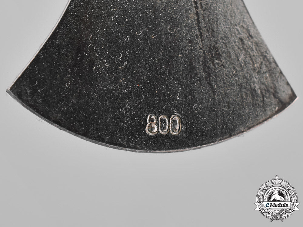 baden,_grand_duchy._a15-_year_long_service_cross_for_sisters_of_the_baden_women’s_league_m19_11707