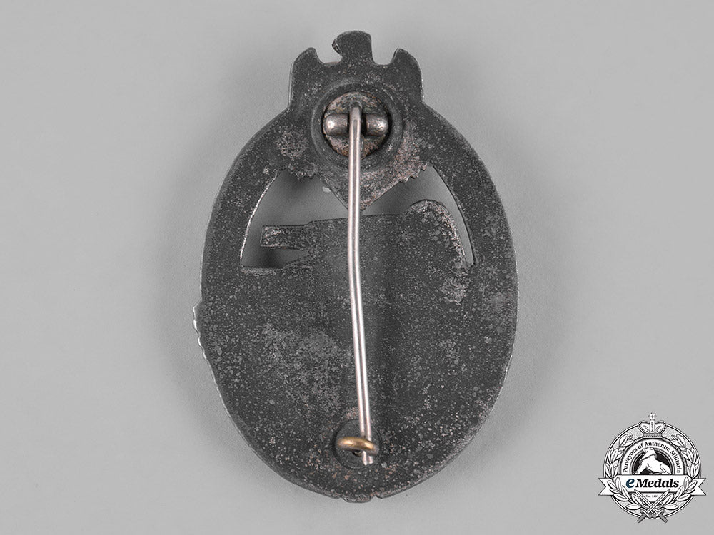 germany,_wehrmacht._a_panzer_assault_badge,_silver_grade,_by_hermann_aurich_m19_12365