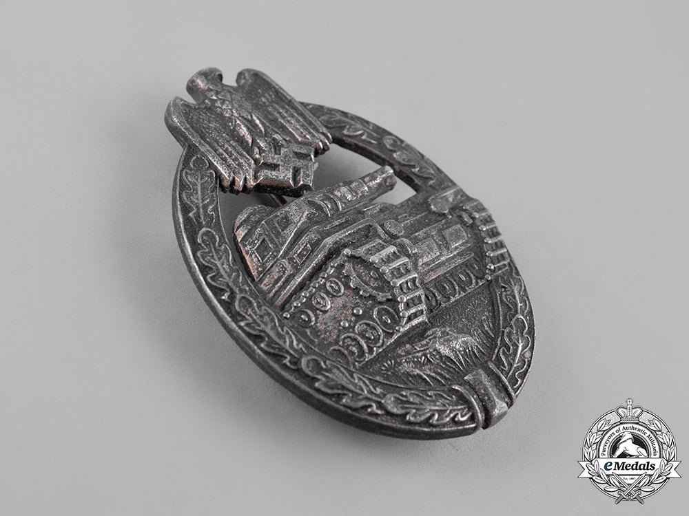 germany,_wehrmacht._a_panzer_assault_badge,_silver_grade,_by_hermann_aurich_m19_12366
