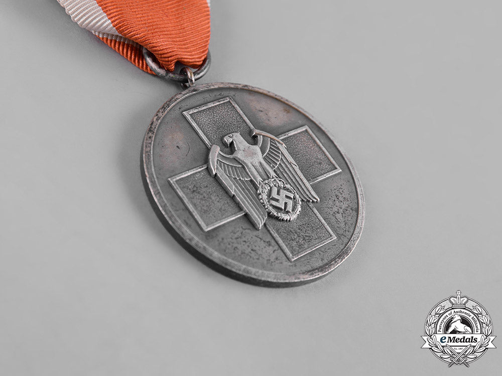 germany,_third_reich._a_social_welfare_medal,_iv_class_with_swords_m19_12494